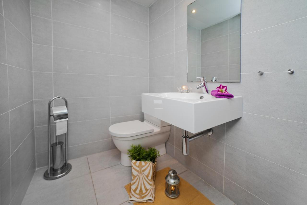 Apartamento Victoria Diagonal Mar Barcelona Exterior foto